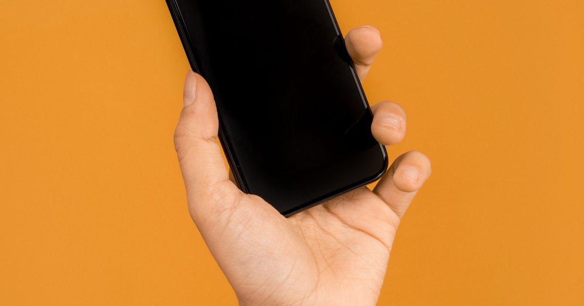 eSIM-only deals UK October 2026: Smarty 40GB £7 without a plastic SIM