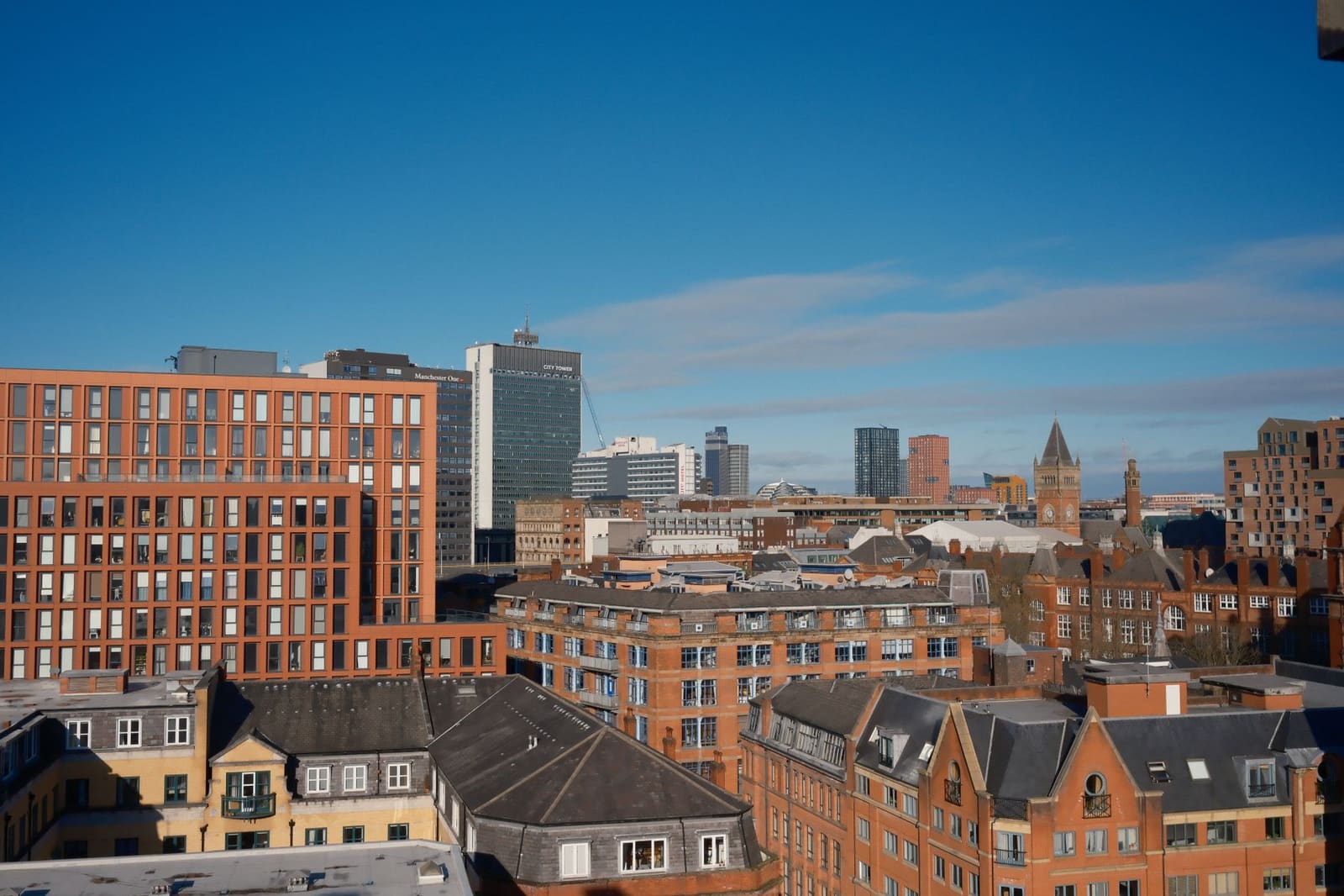 Compare broadband deals Manchester, find the cheapest package at your address with Switch