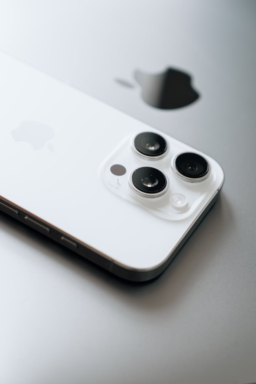 Compare iPhone deals UK, network pricing varies by up to £25/month for the same model