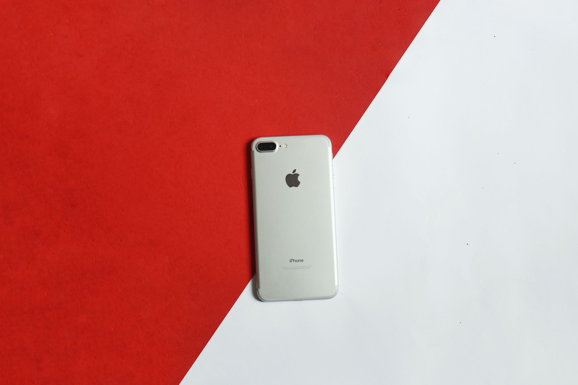 Compare iPhone deals UK, network pricing varies by up to £25/month for the same model